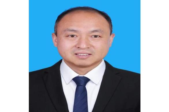 劉加亮(山東省泰安市岱嶽區祝陽鎮黨委副書記、鎮長) 劉加亮(山東省泰安市岱嶽區祝陽鎮黨委副書記、鎮長)