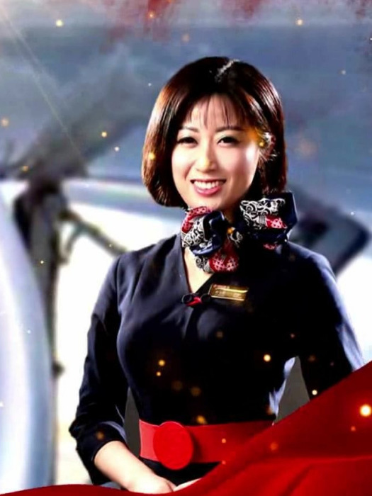 劉仕英(中國東方航空股份有限公司客艙服務副經理) 劉仕英(中國東方航空股份有限公司客艙服務副經理)