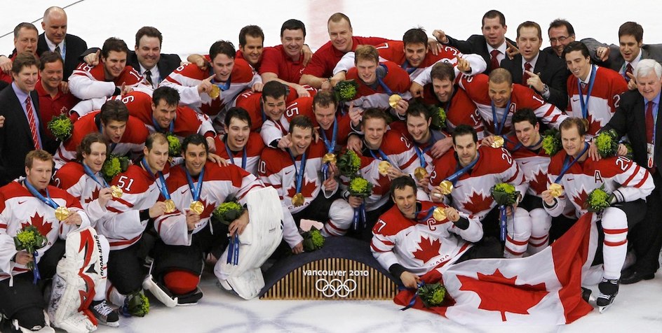 加拿大國家男子冰球隊獲得2010年冬奧會冠軍