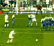 2001年貝克漢姆對希臘的壓哨自由球