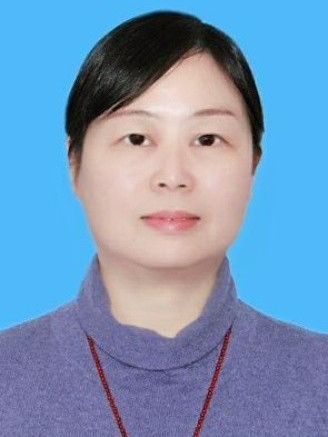 何榮梅 何榮梅