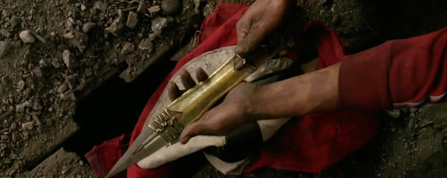 《康斯坦丁》中的命運之矛【朗基努斯之槍】