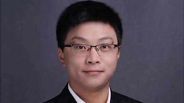 劉擎(南昌大學口語傳播系主任) 劉擎(南昌大學口語傳播系主任)