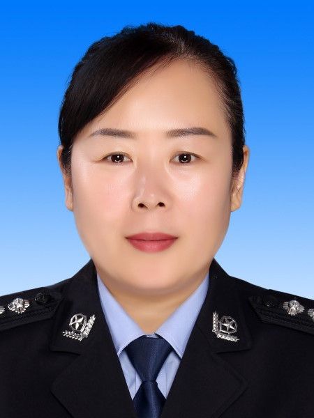 劉艷紅(遼寧省鐵嶺市公安局清河分局黨委委員、政治處主任) 劉艷紅(遼寧省鐵嶺市公安局清河分局黨委委員、政治處主任)
