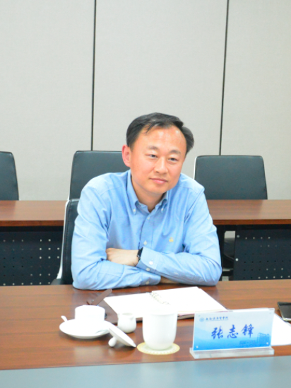 張志鋒(上海市醫療急救中心黨委副書記、主任) 張志鋒(上海市醫療急救中心黨委副書記、主任)