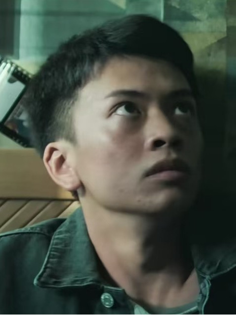 邱俊文(電影《惡行之外》中的角色) 邱俊文(電影《惡行之外》中的角色)
