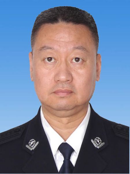 韓濤(遼寧省鐵嶺市昌圖縣人民政府副縣長、公安局黨委書記、局長) 韓濤(遼寧省鐵嶺市昌圖縣人民政府副縣長、公安局黨委書記、局長)