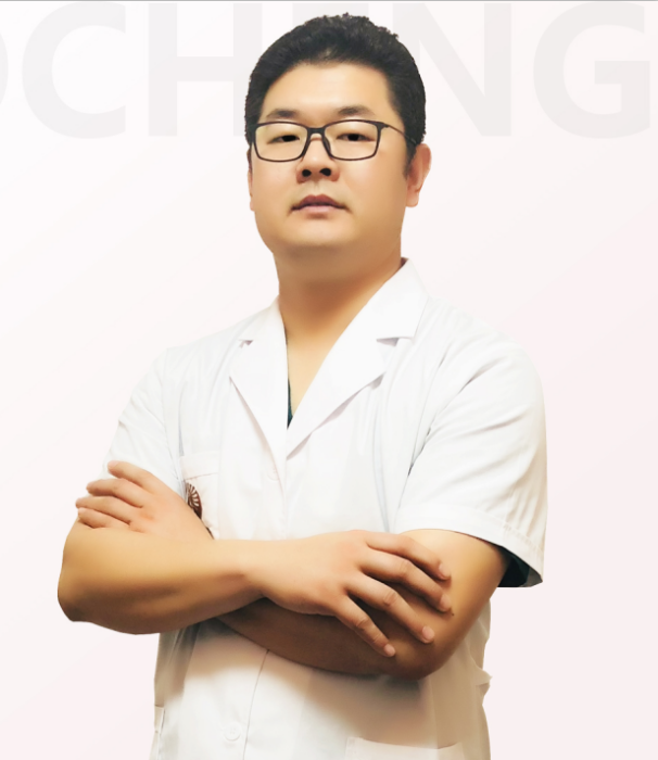 劉國成(日照醫療美容醫院技術院長) 劉國成(日照醫療美容醫院技術院長)