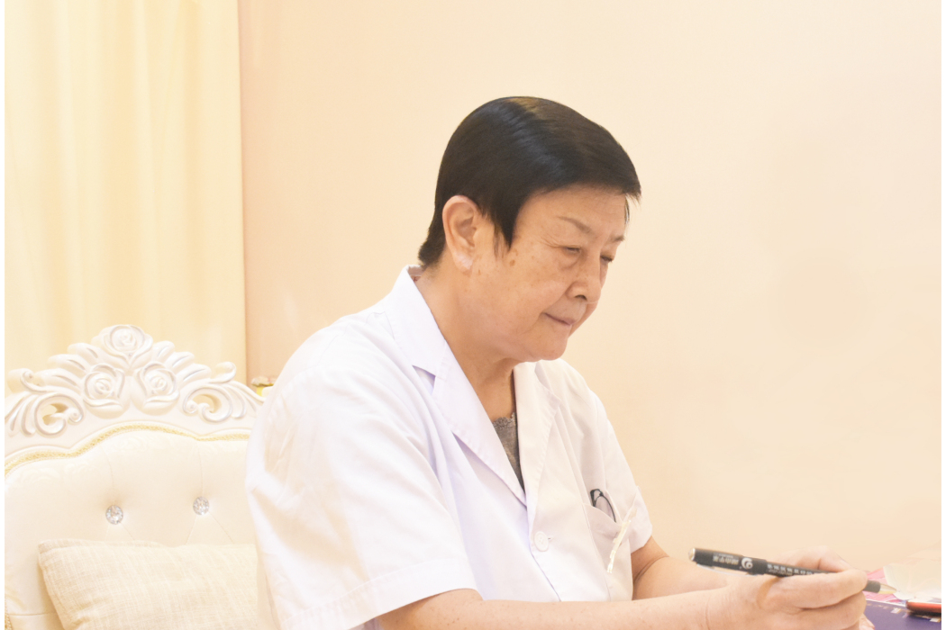 劉會蘭(德州百佳婦嬰醫院醫生) 劉會蘭(德州百佳婦嬰醫院醫生)