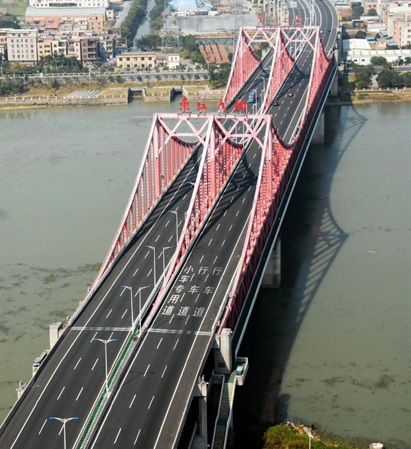 東江大橋俯視景象