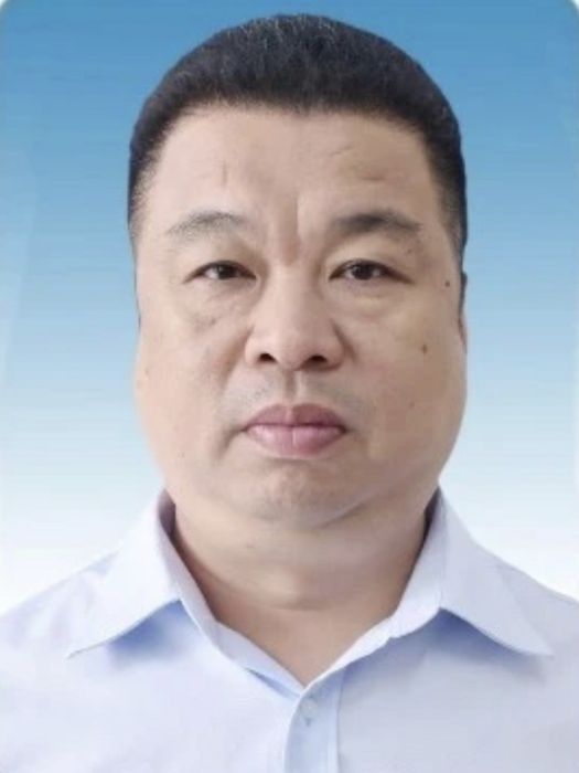 洪長青(漳州市華安縣政協副主席、豐山鎮黨委書記) 洪長青(漳州市華安縣政協副主席、豐山鎮黨委書記)