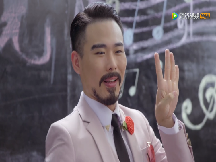 費李博多