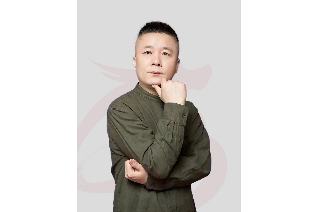 張龍(中國美術家協會會員) 張龍(中國美術家協會會員)