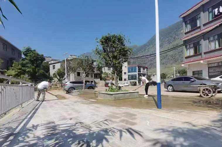 溪流村 溪流村