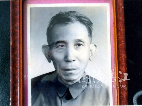 孔權(民間講古藝人) 孔權(民間講古藝人)