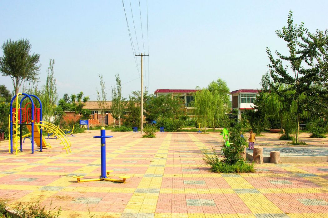 西撥子村 西撥子村