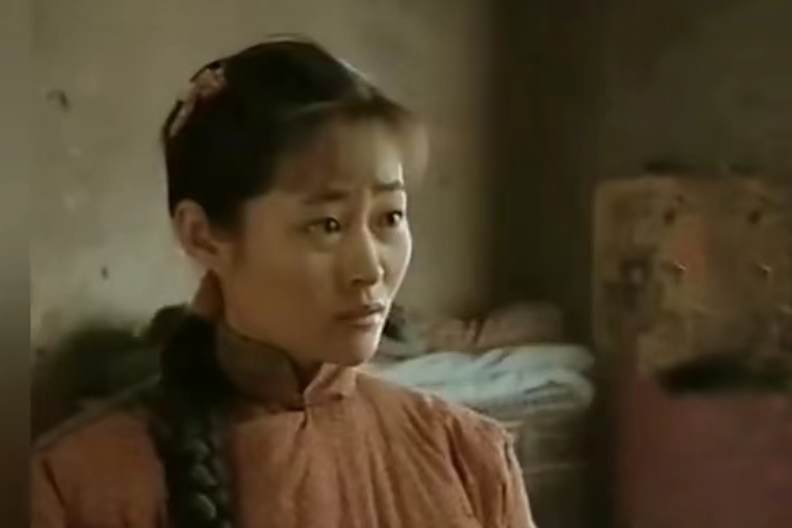 梅妮(戰爭劇《烽火影人》中的角色) 梅妮(戰爭劇《烽火影人》中的角色)