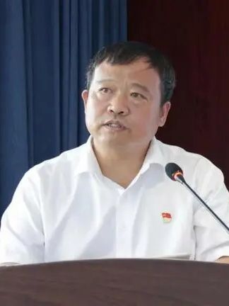 王巍(中共聊城市委黨校副校長、孔繁森同志紀念館館長) 王巍(中共聊城市委黨校副校長、孔繁森同志紀念館館長)