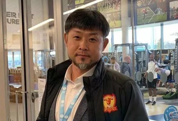 王宏偉(中國職業足球教練員) 王宏偉(中國職業足球教練員)
