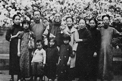 陳三立與家人春遊北平吳氏海棠園（1936年）