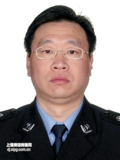 徐民(上海港公安局黨委委員、副局長)