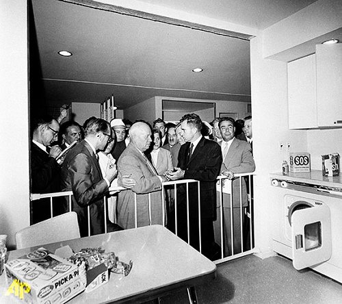 1959年與赫魯雪夫“廚房辯論”