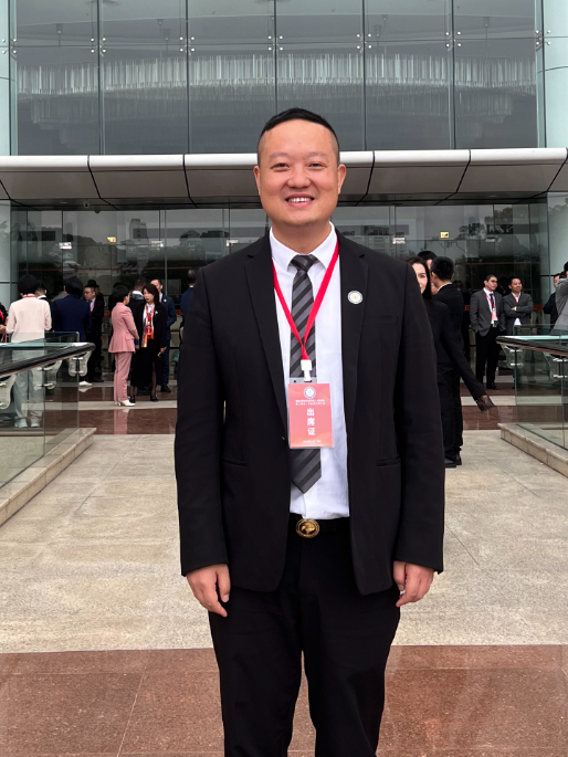 鄭興(中國政治人物、社會組織負責人) 鄭興(中國政治人物、社會組織負責人)