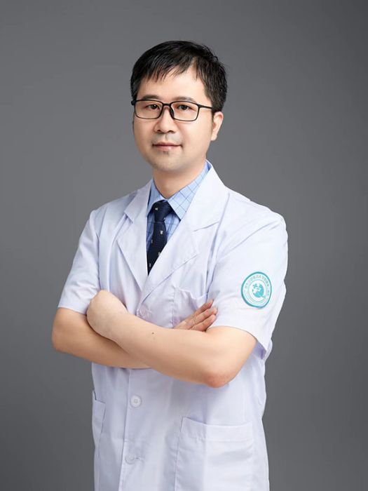 王景(黑龍江中醫藥大學附屬第二醫院周圍血管科主任醫師) 王景(黑龍江中醫藥大學附屬第二醫院周圍血管科主任醫師)