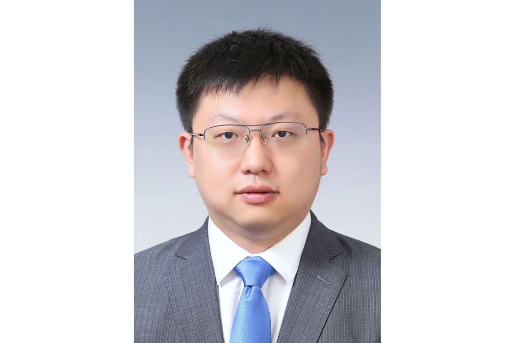 趙偉(上海市徐匯區自然資源確權登記事務中心主任) 趙偉(上海市徐匯區自然資源確權登記事務中心主任)