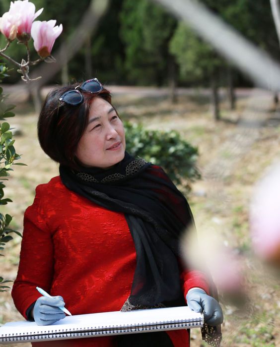梁弘(著名女畫家) 梁弘(著名女畫家)