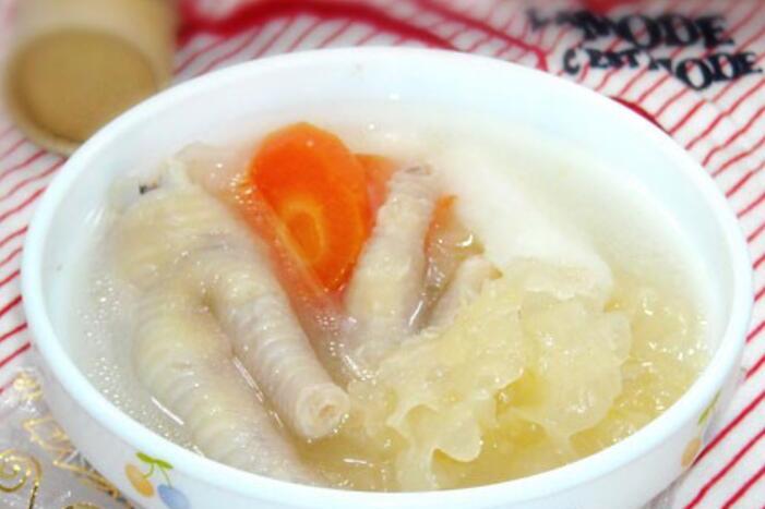 雞肉銀耳湯 雞肉銀耳湯