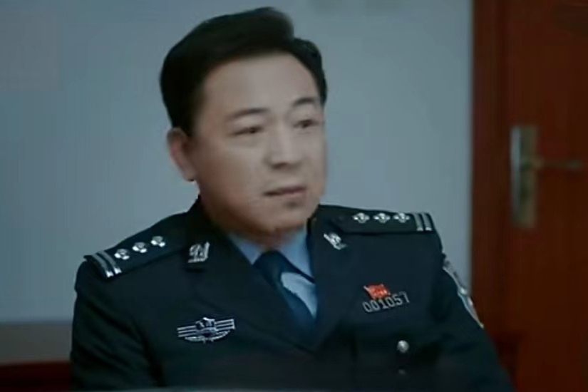 肖智(電視劇《霧中系鈴人》中的男配角) 肖智(電視劇《霧中系鈴人》中的男配角)