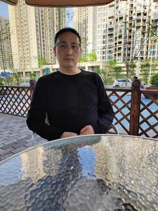 李洪(作家,詩人) 李洪(作家,詩人)
