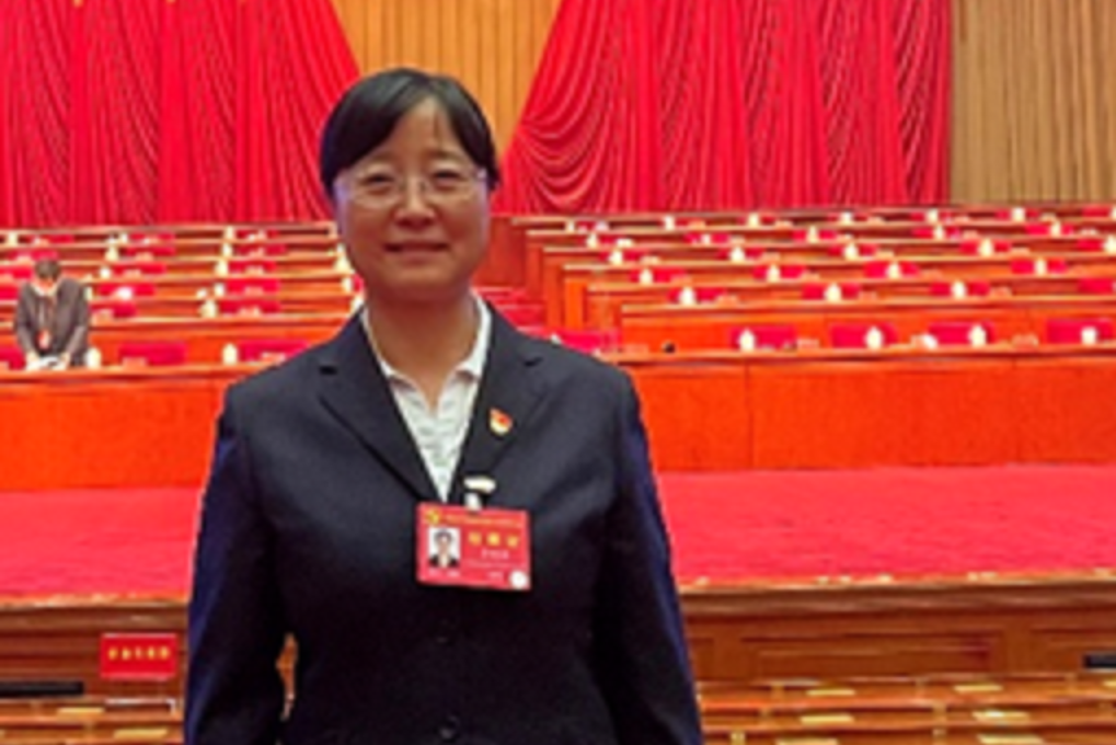 李曉燕(河北以嶺醫藥公司保健食品研究室主任) 李曉燕(河北以嶺醫藥公司保健食品研究室主任)