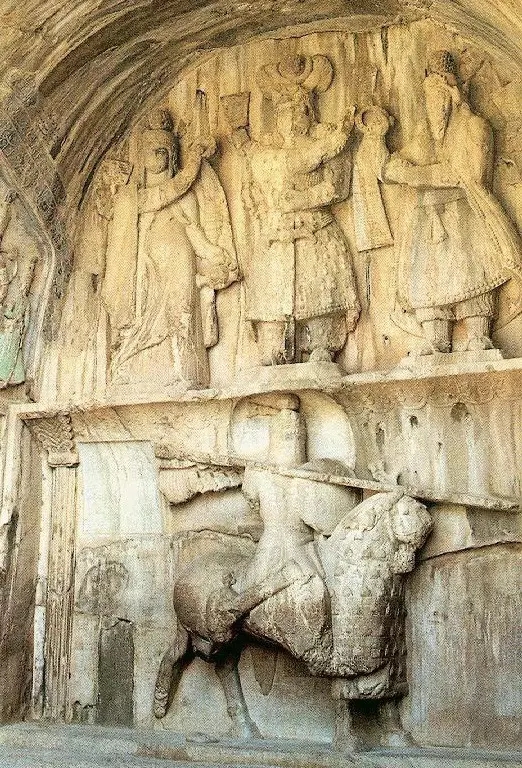 薩珊壁畫上的重騎兵形象