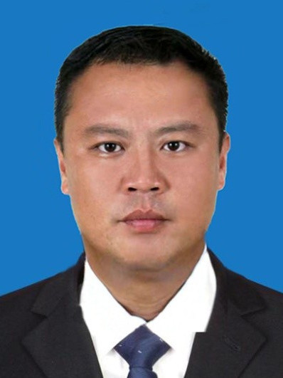何斌(三亞市海棠區司法局黨組書記、局長) 何斌(三亞市海棠區司法局黨組書記、局長)