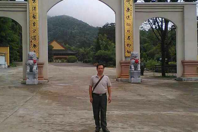 彭建明(省優秀教師,寧鄉第十一中學校長) 彭建明(省優秀教師,寧鄉第十一中學校長)