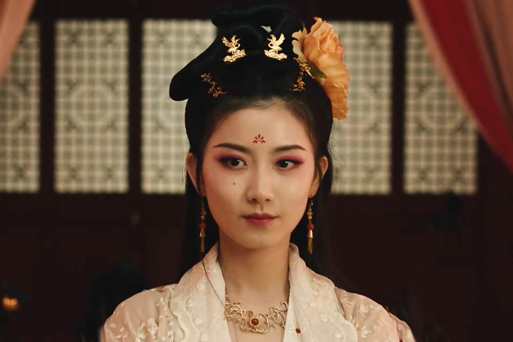 靈瓏(古裝玄幻電影《降魔天師》中的女主角) 靈瓏(古裝玄幻電影《降魔天師》中的女主角)