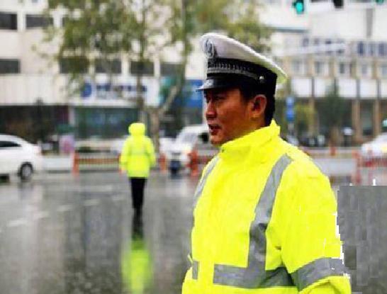 鐘在生 鐘在生