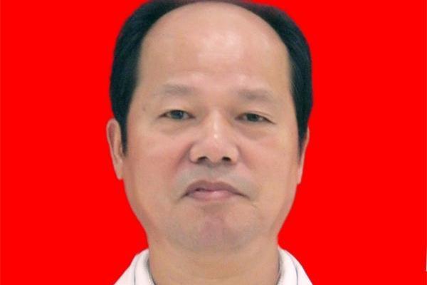 姜國平(江西中醫藥大學附屬醫院主任中醫師) 姜國平(江西中醫藥大學附屬醫院主任中醫師)