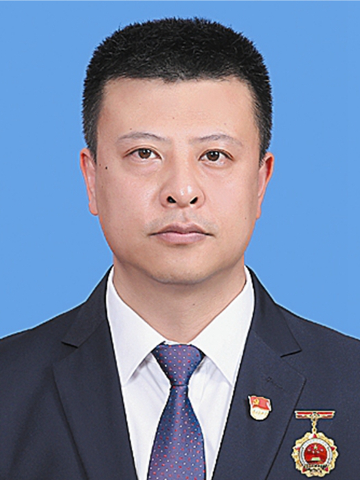 孫林(中國船級社大連分社驗船師) 孫林(中國船級社大連分社驗船師)