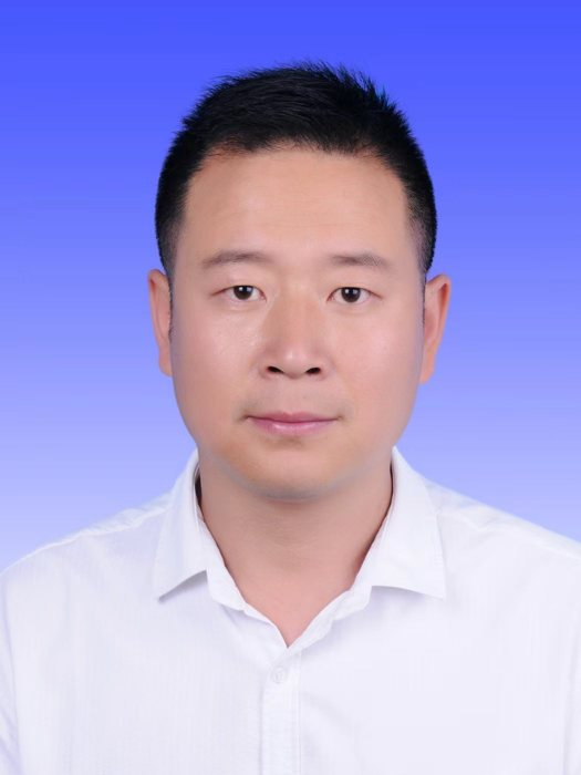 楊小海(甘肅省隴南市武都區龍鳳鄉黨委組織委員、黨建辦主任) 楊小海(甘肅省隴南市武都區龍鳳鄉黨委組織委員、黨建辦主任)
