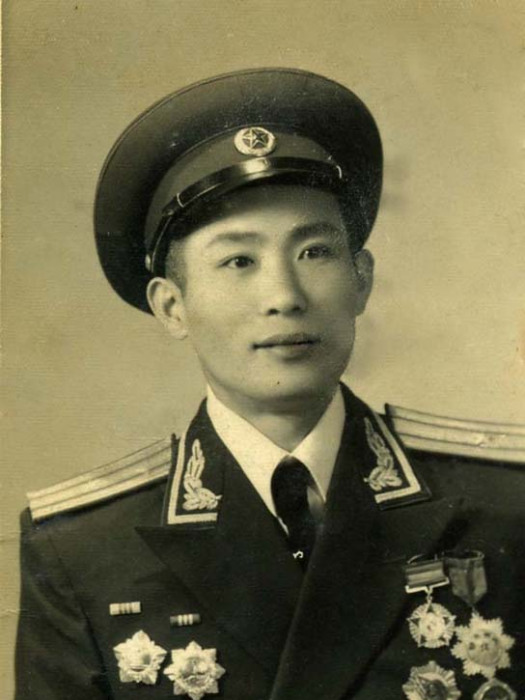 費龍山 費龍山
