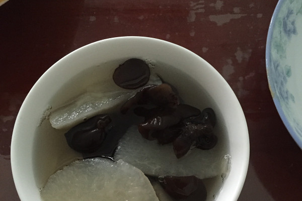 木耳雪梨湯 木耳雪梨湯