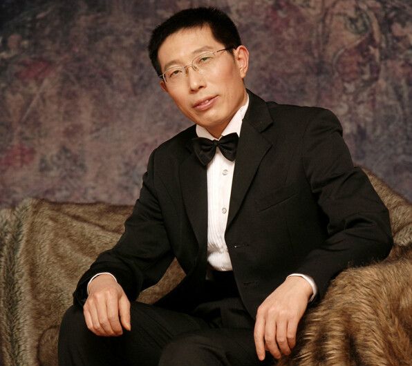 張先華(綿陽師範學院文學與對外漢語學院教授) 張先華(綿陽師範學院文學與對外漢語學院教授)