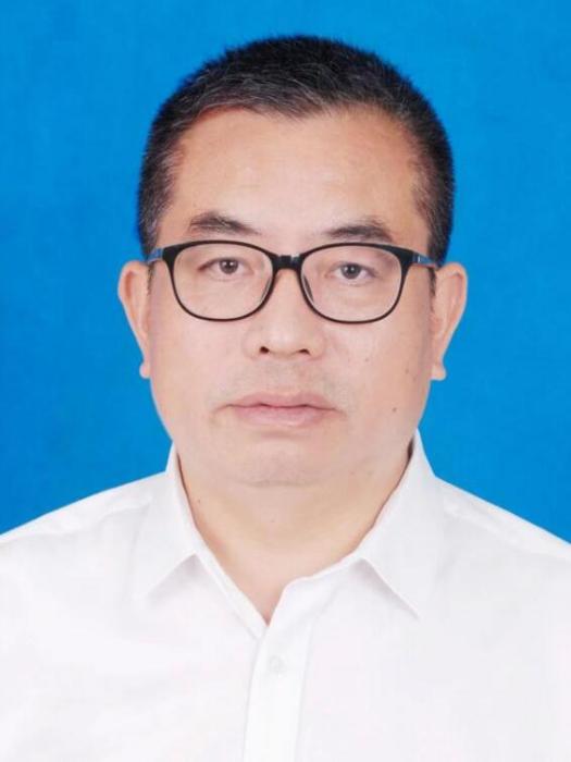 蔡小波(四川省自貢市社會保險事務中心副主任、機關黨委書記,中共平昌縣委常委、副縣長(掛職)) 蔡小波(四川省自貢市社會保險事務中心副主任、機關黨委書記,中共平昌縣委常委、副縣長(掛職))