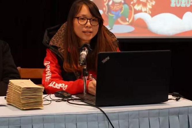 李琳(上海市進華中學語文教師) 李琳(上海市進華中學語文教師)
