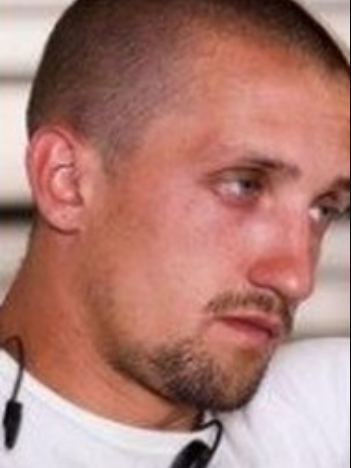 伊凡·舒爾霍夫茨基(Evgeniy Raevskiy) 伊凡·舒爾霍夫茨基(Evgeniy Raevskiy)