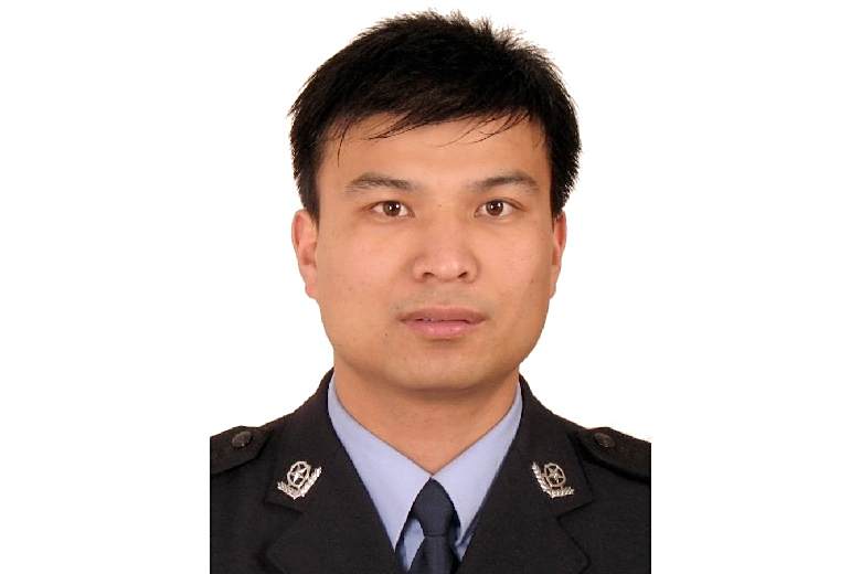 郝鵬(河南省鄭州市滎陽市公安局黨委委員、副局長) 郝鵬(河南省鄭州市滎陽市公安局黨委委員、副局長)