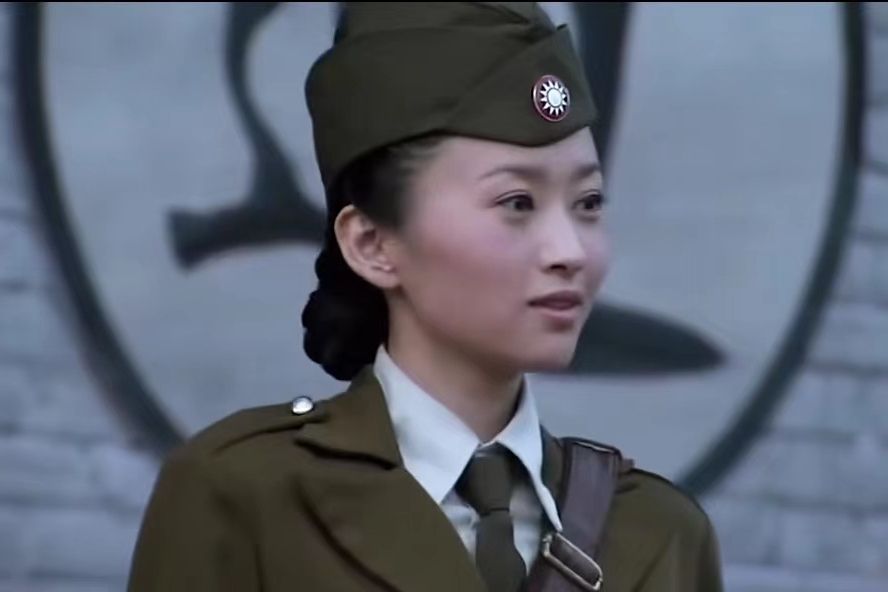 董麗娜(抗戰劇《戰後之戰》中的角色) 董麗娜(抗戰劇《戰後之戰》中的角色)